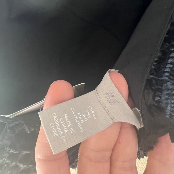 H&M Chic Black Textured Dress Size L - Picture 7 of 7